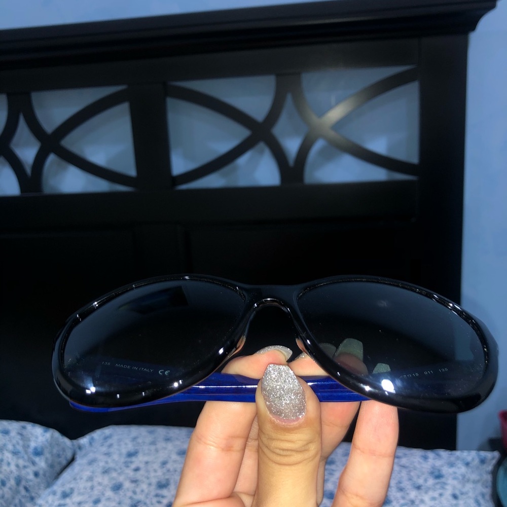 Salvatore Ferragamo sunglasses - Picture 7 of 8